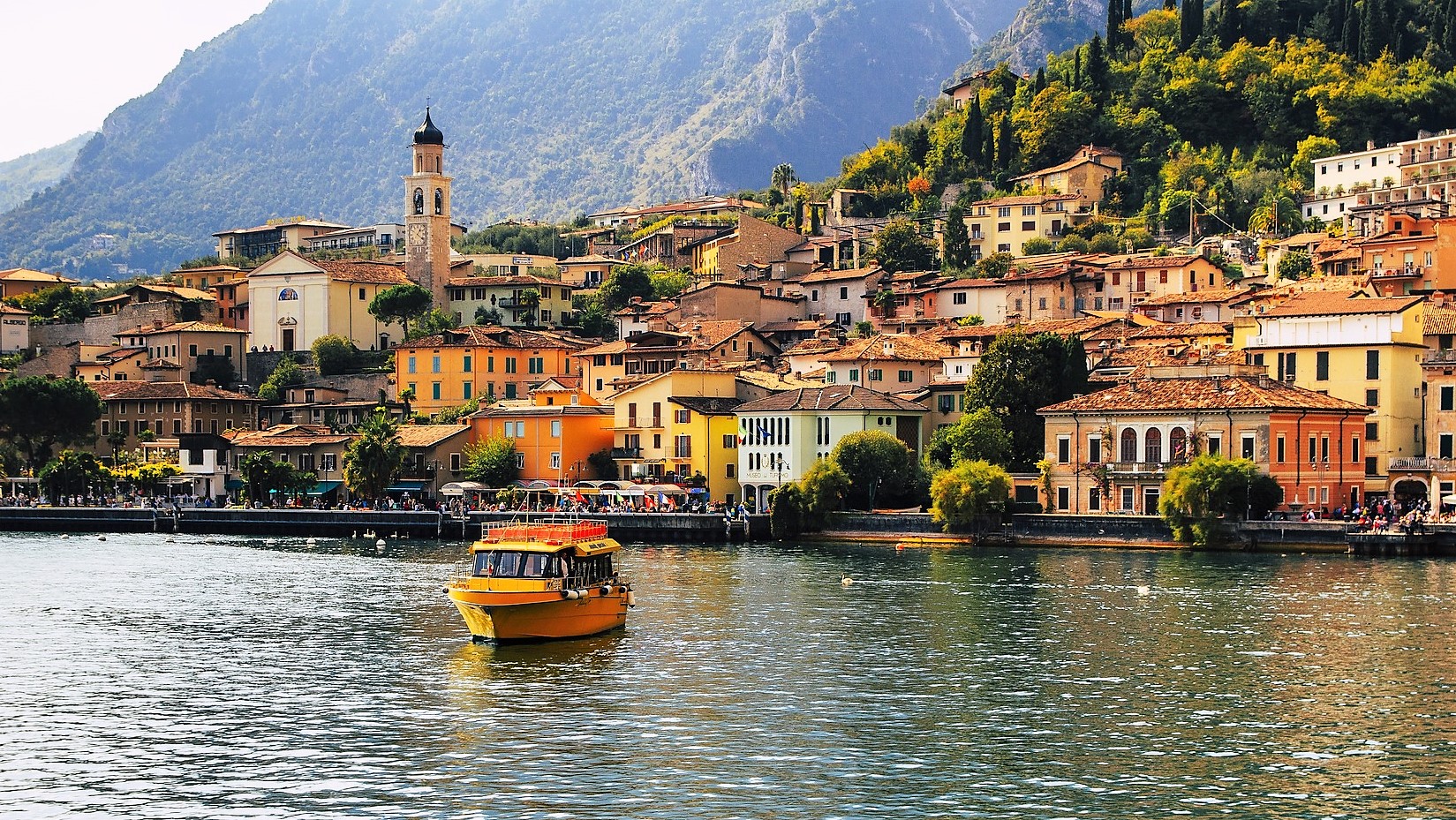 Lombardy's luxury real estate market attracts buyers